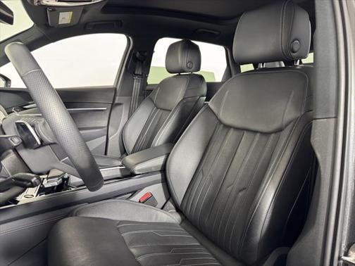 2022 Audi e-tron S Premium Plus