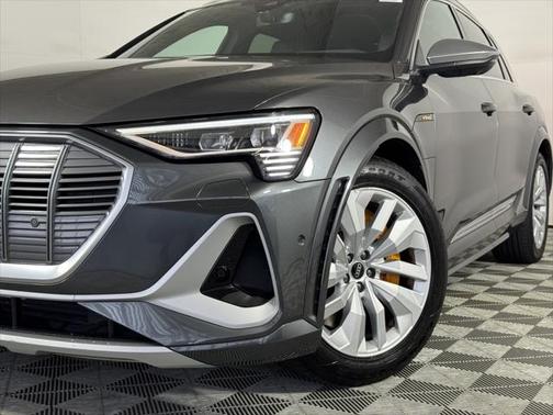 2022 Audi e-tron S Premium Plus