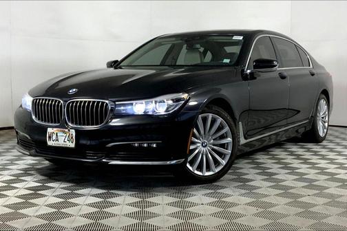 Black Sapphire Metallic 2018 BMW 740 740i Sedan