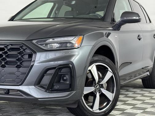 2023 Audi Q5 45 S line Premium Plus