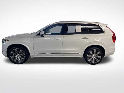 Crystal White 2024 Volvo XC90 Ultimate