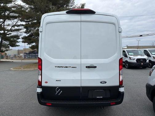 Oxford White 2026 Ford Transit-250 148 WB Medium Roof Cargo