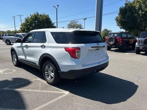 2022 Ford Explorer Base