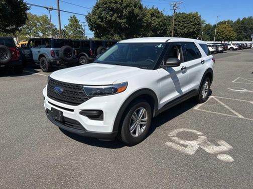 2022 Ford Explorer Base