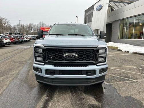 2025 Ford F-350 Lariat Super Duty