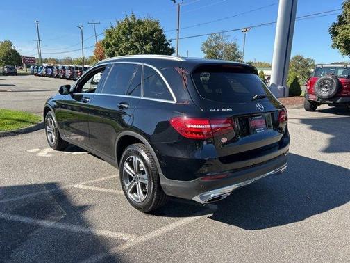 2018 Mercedes-Benz GLC 300 Base 4MATIC