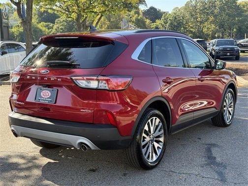 2022 Ford Escape Titanium