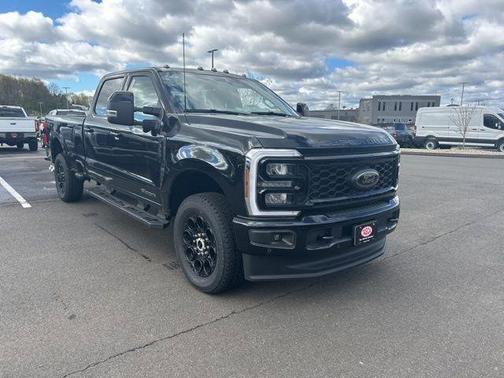 Agate Black Metallic 2026 Ford F-350 Lariat Super Duty