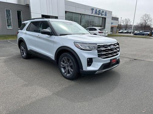 White Metallic 2026 Ford Explorer Active