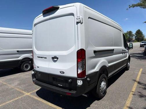 Oxford White 2026 Ford Transit-250 148 WB Medium Roof Cargo