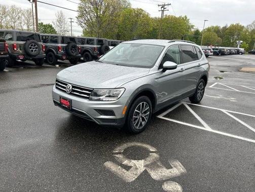 Pyrite Silver Metallic 2020 Volkswagen Tiguan 2.0T SE