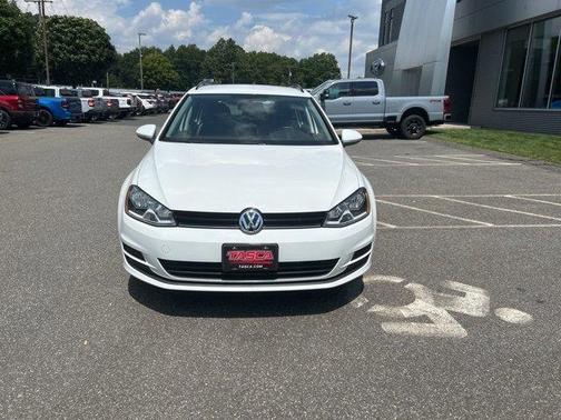 2016 Volkswagen Golf SportWagen TSI S 4-Door