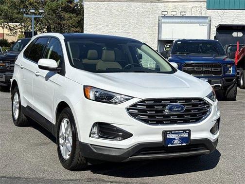 2022 Ford Edge SEL