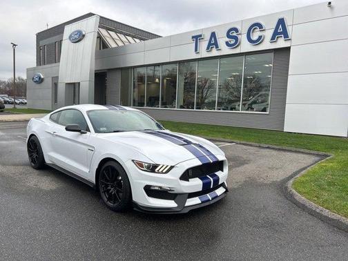 2016 Ford Shelby GT350 Base
