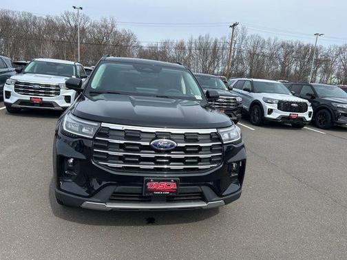 Agate Black Metallic 2026 Ford Explorer Active