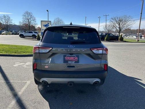 2022 Ford Escape Titanium