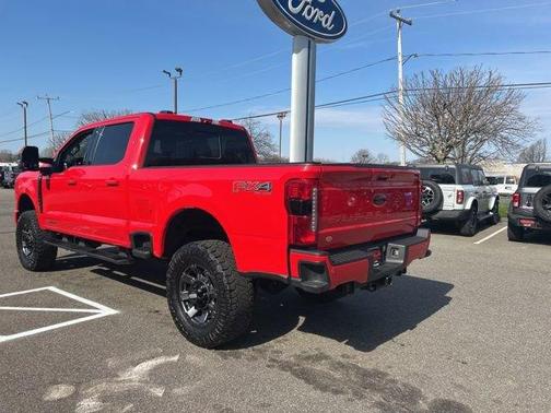 2023 Ford F-350 Lariat Super Duty