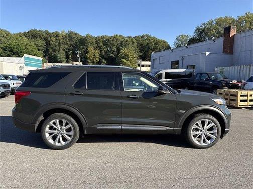 2022 Ford Explorer Platinum