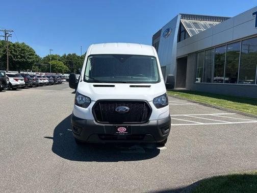Oxford White 2023 Ford Transit-150 BASE