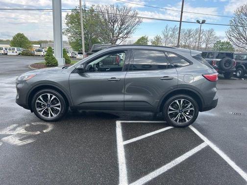 Carbonized Gray Metallic 2022 Ford Escape SEL