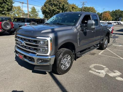 2023 Ford F-350 Lariat Super Duty