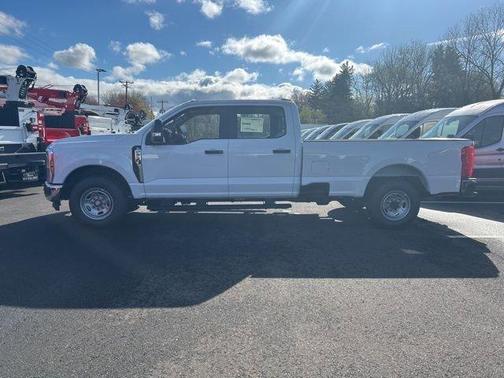 Oxford White 2026 Ford F-250 XL
