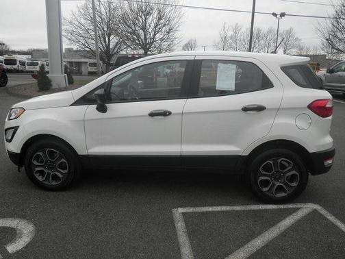Photo 4 of 20 of 2018 Ford EcoSport S