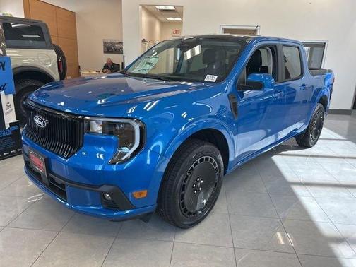 Blue 2026 Ford Maverick Lobo Standard