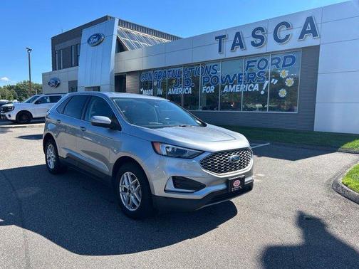 Silver Metallic 2024 Ford Edge SEL