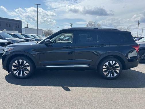 Agate Black Metallic 2026 Ford Explorer Platinum