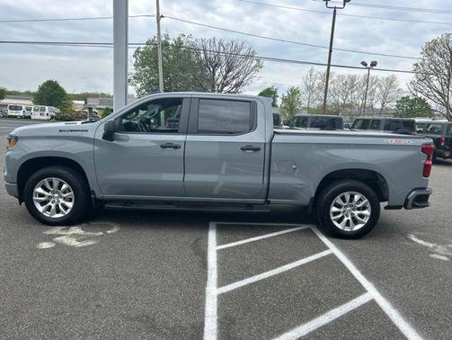 Slate Gray Metallic 2025 Chevrolet Silverado 1500 Custom