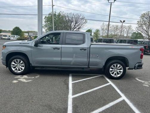 Slate Gray Metallic 2025 Chevrolet Silverado 1500 Custom