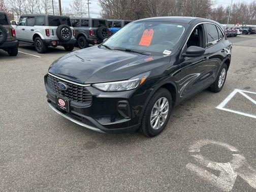 Agate Black Metallic 2023 Ford Escape Active