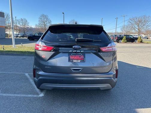 Gray Metallic 2021 Ford Edge SEL
