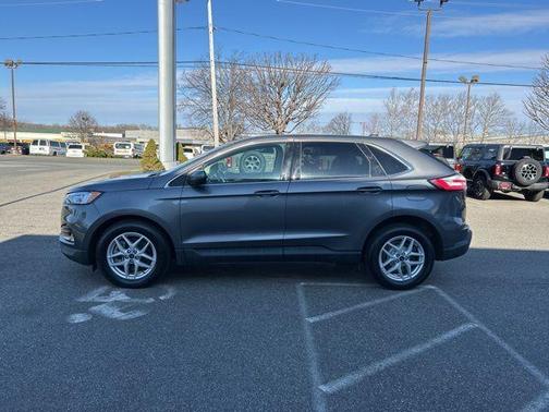 Gray Metallic 2021 Ford Edge SEL
