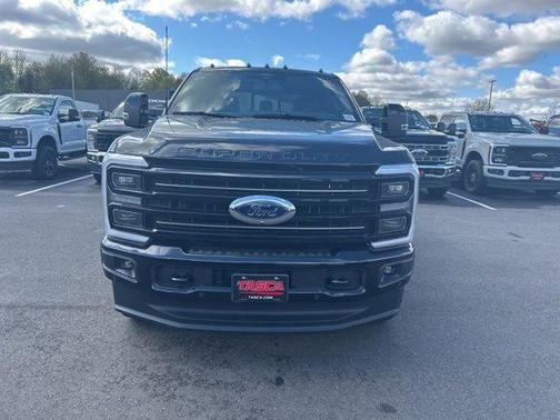 Agate Black Metallic 2026 Ford F-250 Platinum