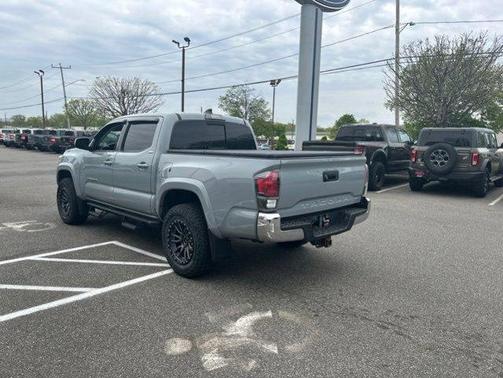 Cement 2019 Toyota Tacoma SR5