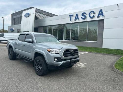 Cement 2019 Toyota Tacoma SR5