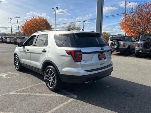 2019 Ford Explorer sport