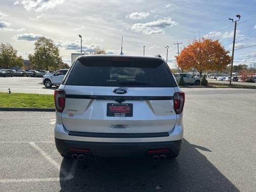 2019 Ford Explorer sport