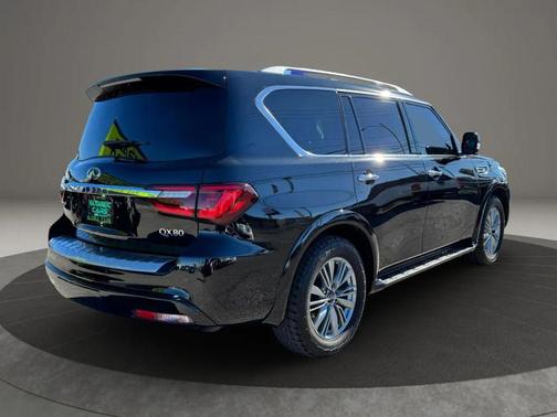 2021 INFINITI QX80 Luxe