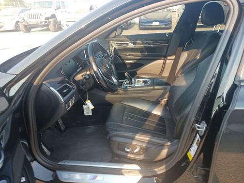 2018 BMW 740 740i Sedan 4D