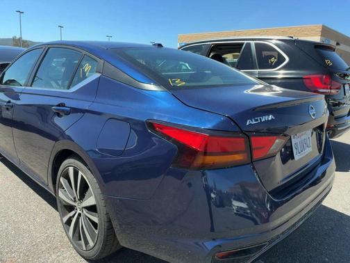 2020 Nissan Altima SR FWD