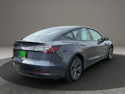 2022 Tesla Model 3 Standard Range