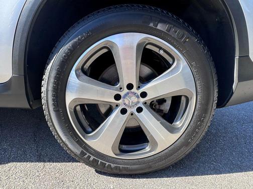 2016 Mercedes-Benz GLC 300 Base