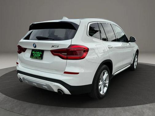 White 2018 BMW X3 xDrive30i