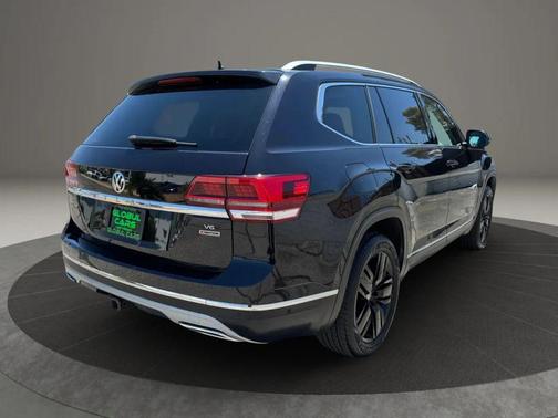 Deep Black Pearl 2018 Volkswagen Atlas 3.6L SEL Premium