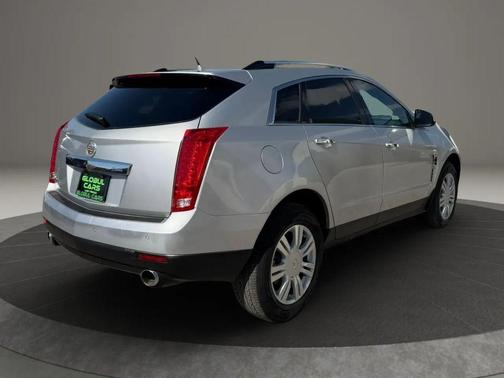 Radiant Silver Metallic 2011 Cadillac SRX Luxury Collection