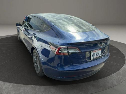 Deep Blue Metallic 2022 Tesla Model 3 Long Range