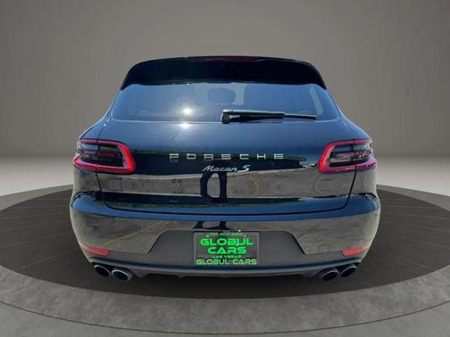 Black 2016 Porsche Macan Macan Sport Edition